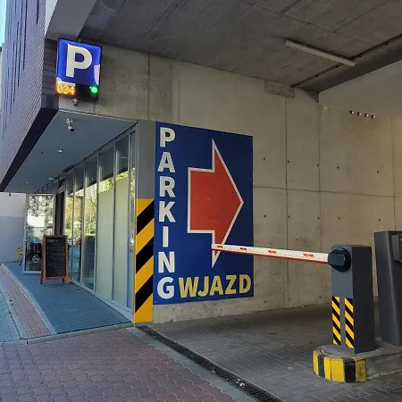 Centrum Dunikowskiego Z Garazem *